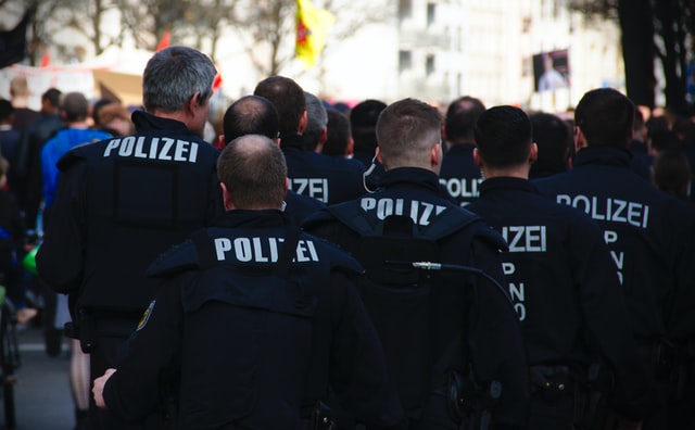 شرطة دوسلدورف تشن مداهمات موسعة في الولاية منذ الصباح الباكر
