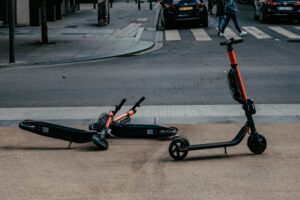 قواعد أكثر صرامة للدراجات البخارية الإلكترونية " E-Scooter" في كولونيا