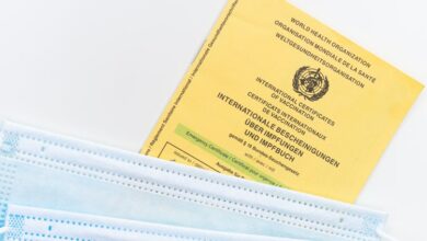 شرطة الحدود الألمانية تقبض على حاملي بطاقات تطعيم كورونا مزورة