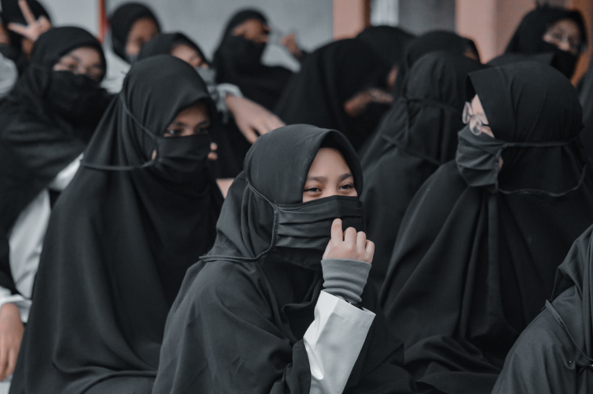هل الحجاب ممنوع في اللجان الانتخابية بولاية شمال الراين ؟