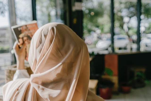 مدرسة بهيسن ترفض تدريب فتاة بسبب حجابها
